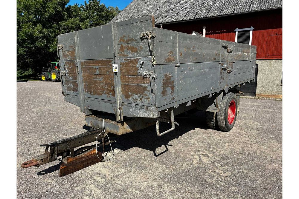 przyczepa jednoosiowa wywrotka 5ton