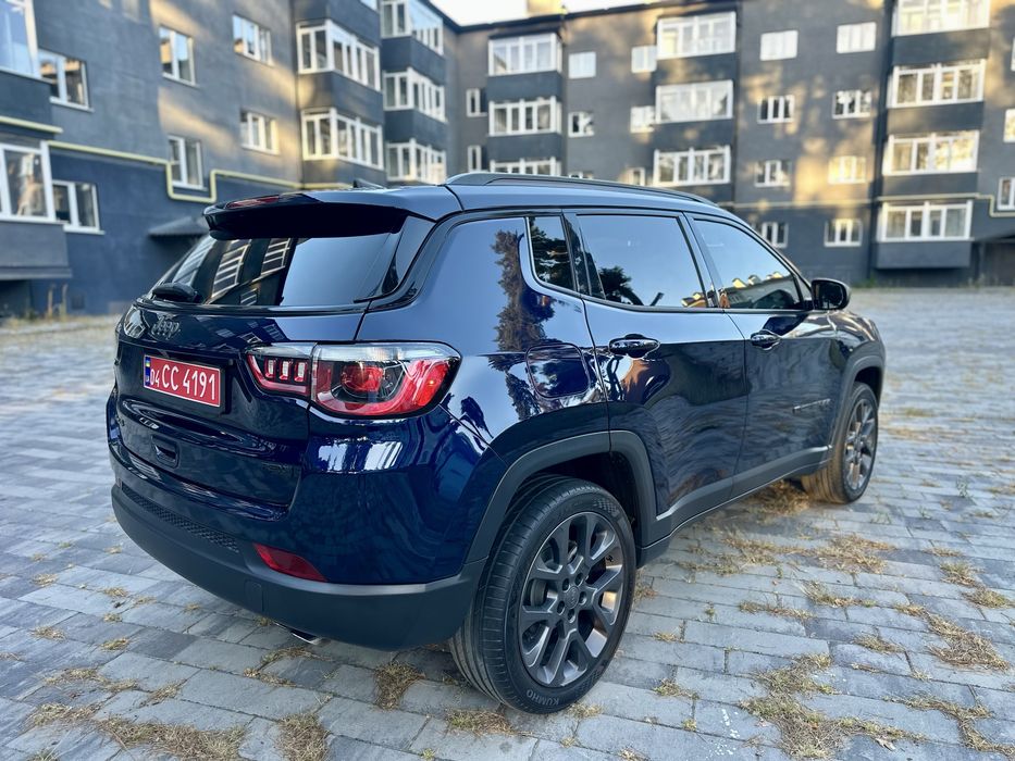 Jeep Compass 80th