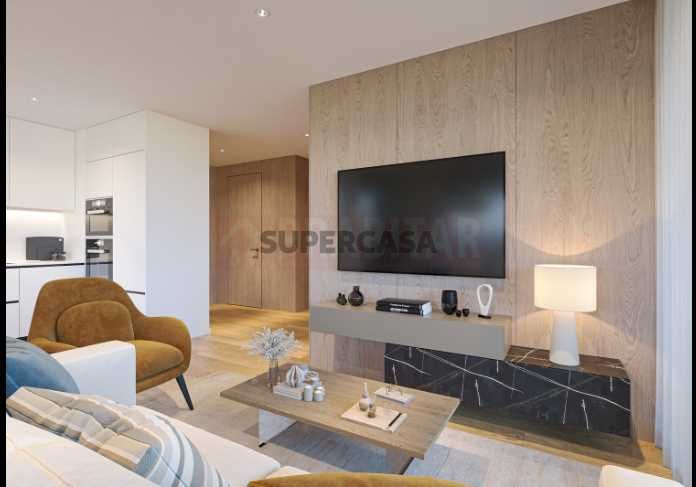 Apartamento T3 à arrenda e venda em Santo António dos Olivais