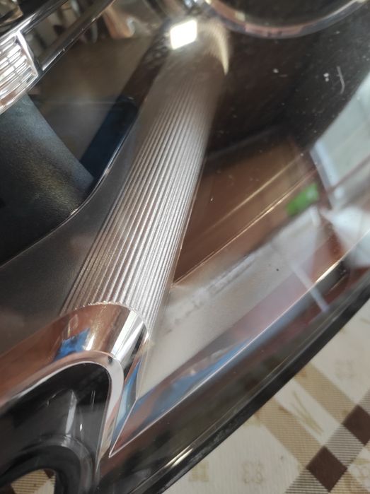 Farol direito de Audi A3 8V – Xenon + Luz Diurna LED