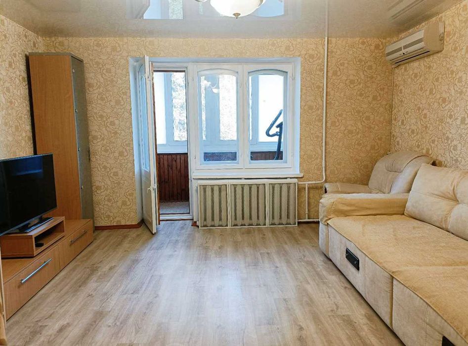 Подобово, 2х кім квартира в центрі