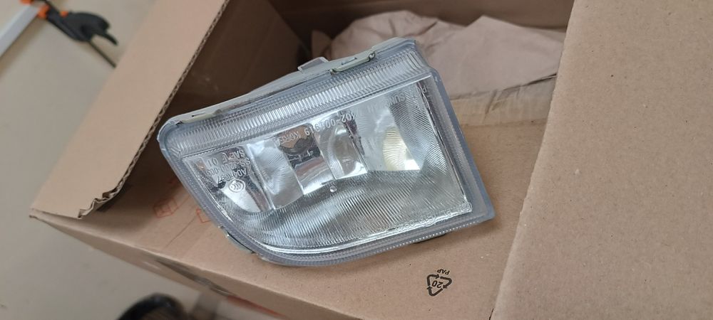 Протитуманна фара лачеті.