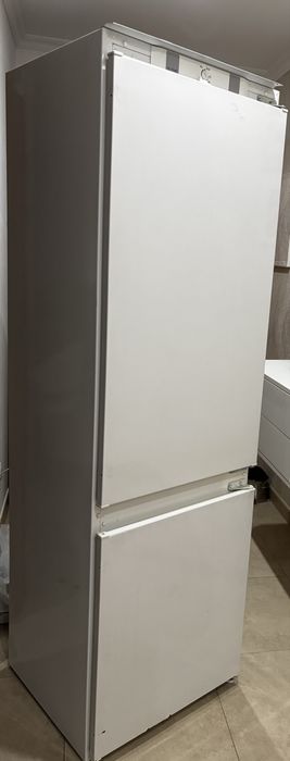 Frigorifico de encastre  FAGOR 278 litros