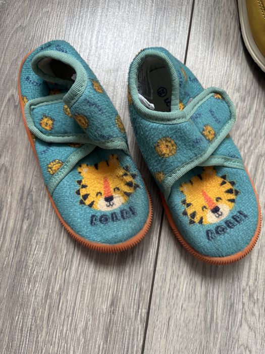 Детская обувь, бесплатно