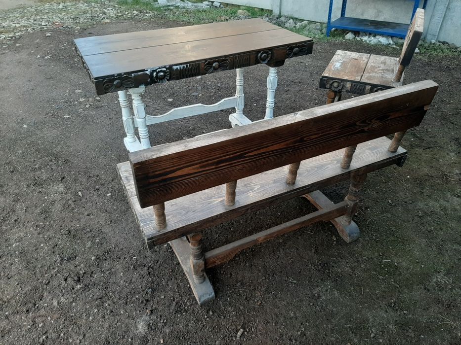 Stare meble  drewniane rzeźbione