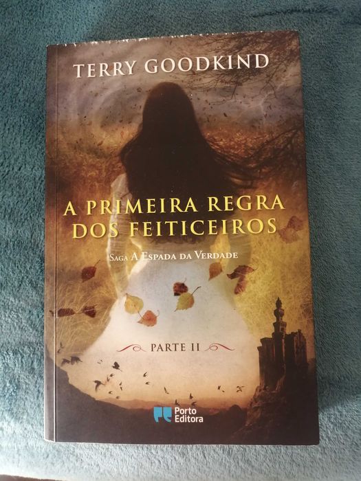 Três Primeiros livros da Saga de Terry Goodkind + Jardins da Lua de Stephen Erikson