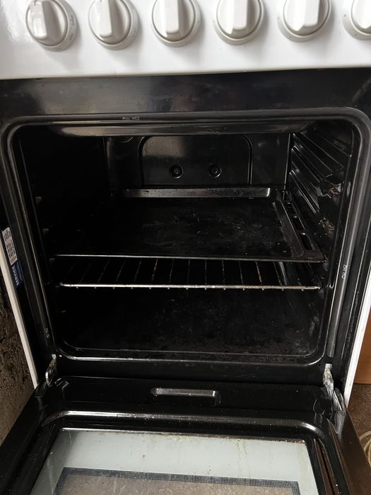 Продам Электроплиту Indesit