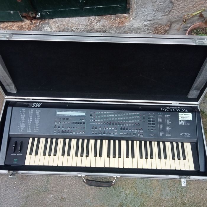 Vendo ketron solton MS 5 em bom estado