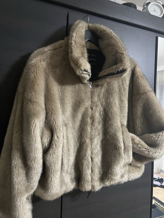 Futerko beżowe kurtka ocieplana Zara S