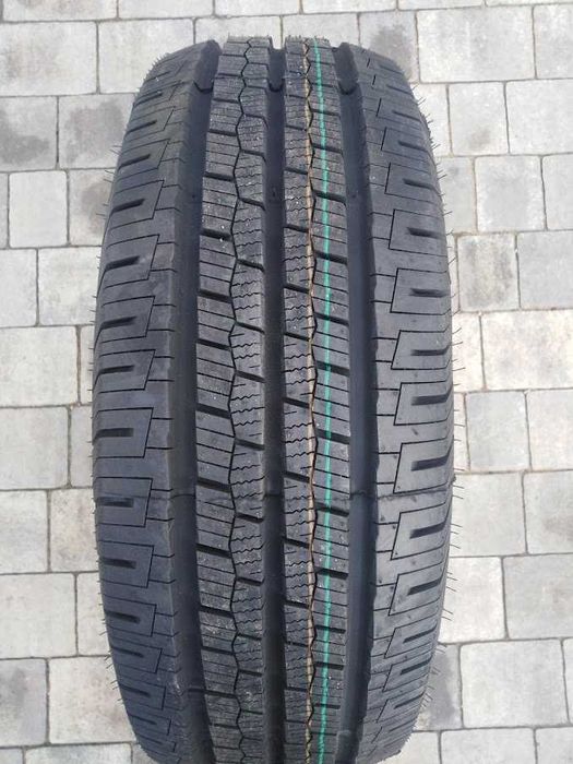 Opona Bus Całoroczne 
Tracmax 

215/75R16C  113/111S