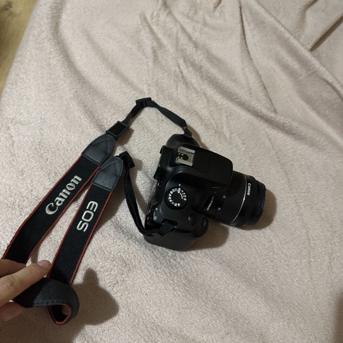 Camera Canon EOS 4000D