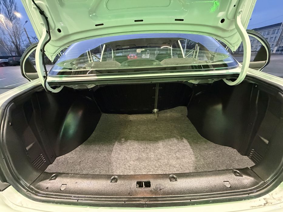 Продам Ланос на автомате 16г