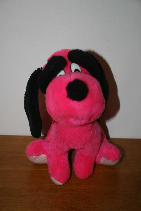 Peluche Cão Rosa - 23 cm