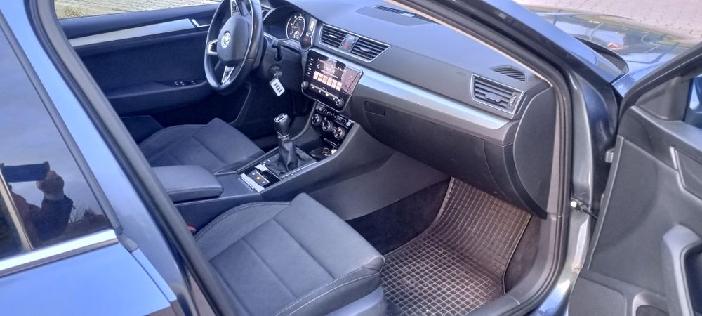 Skoda superb 2018, panorama