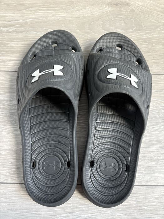 Klapki basenowe under armour rozmiar 41