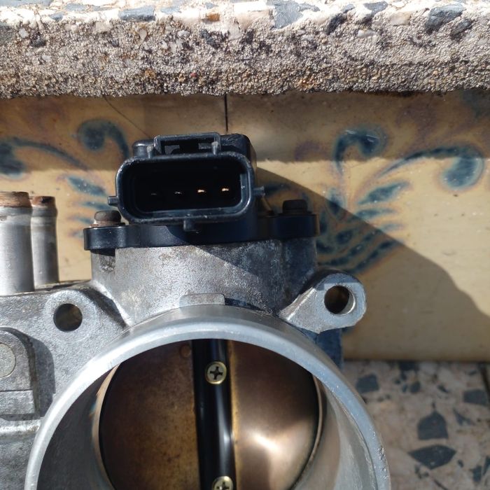 Vendo borboleta de admissao jaguar X type 3.0 v6 tbm da para um 2.5