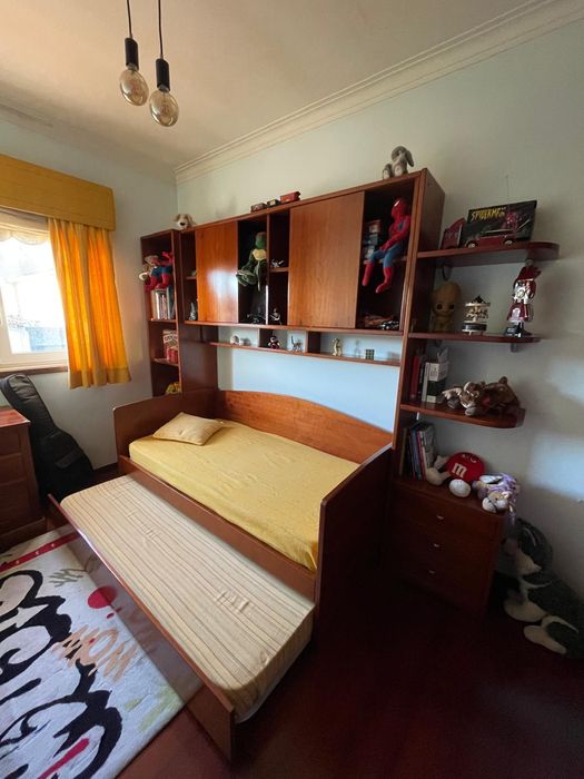 Quarto Singular (oferta colchões) (colchão 183x90)