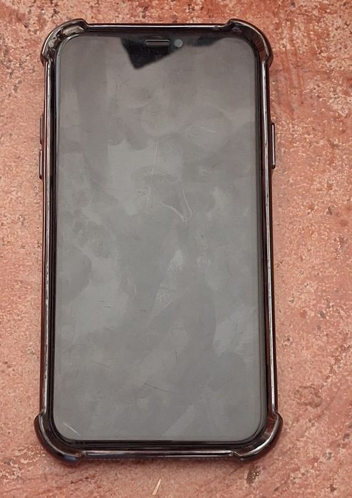 IPhone 11  64gigas e iphone 6 128 gigas so para peças