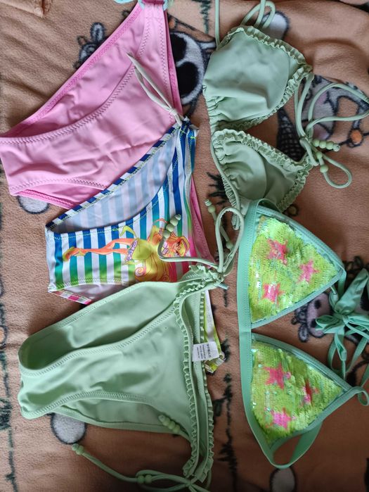 Купальники на дівчинку