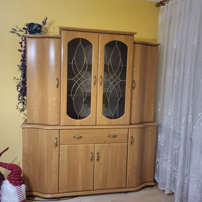 Sprzedam komodę w dobrym stanie