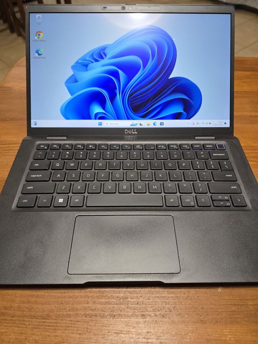 Laptop Dell Latitude 7320