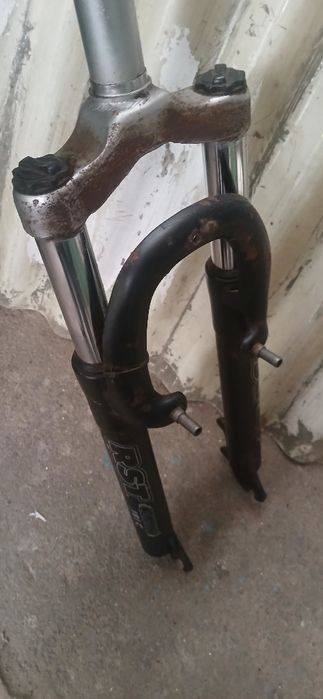 Vendo suspensão RST aro 26 bicicleta