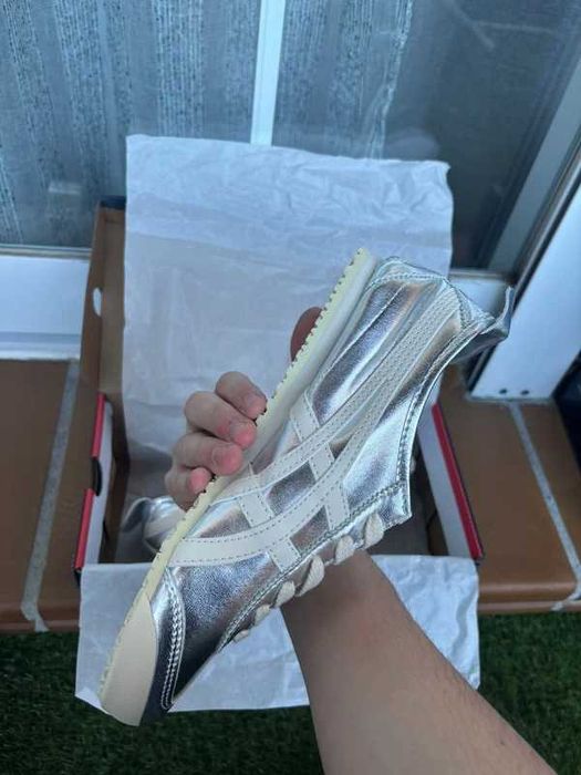 Onitsuka Tiger Mexico 66 Silver R.39