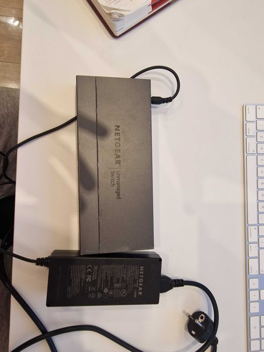 Switch Netgear GS108PP PoE 8-port (Gigabit) – 123W