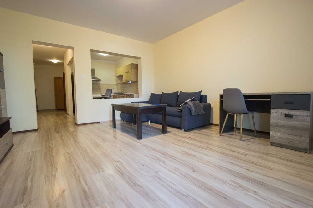 Duża kawalerka blisko ścisłego centrum