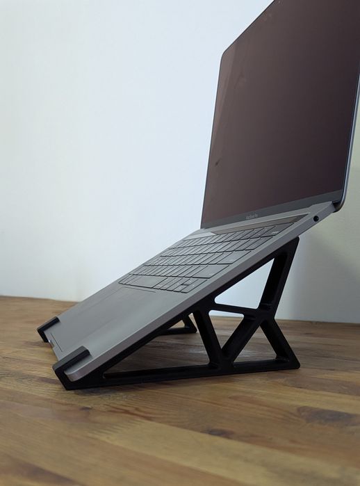 Підставка для MacBook