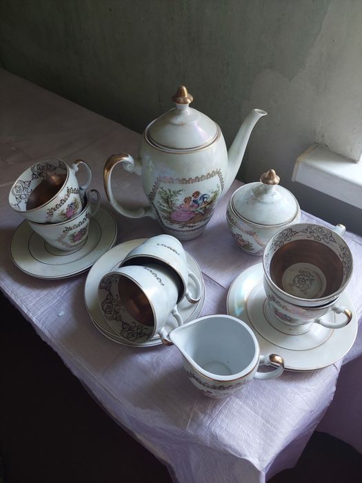 Продам сервиз Мадонна фарфор,производство Польша