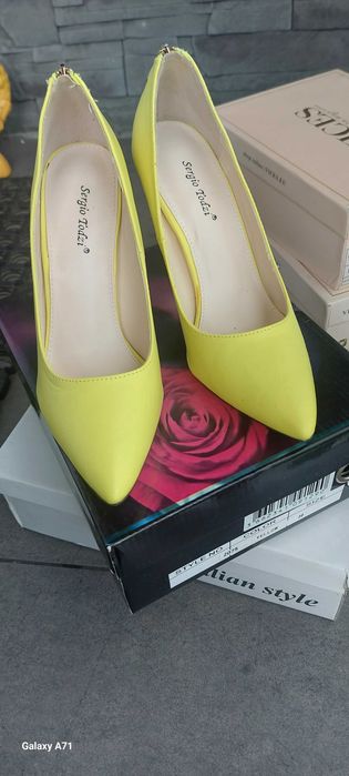 Nowe piękne szpileczki. Nowe. 39r.