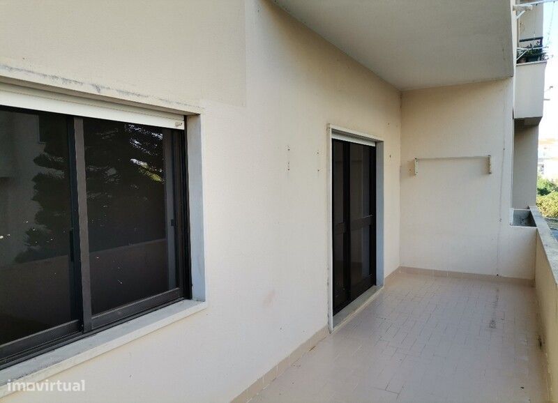 Apartamento T3 com Parqueamento – Santarém
