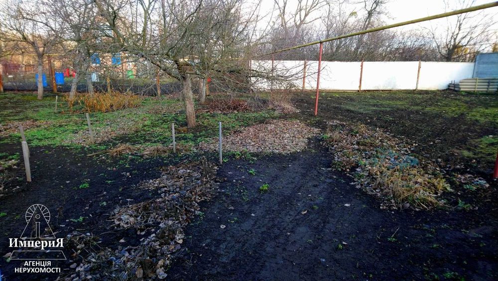 Участок с коммуникациями.Три километра от Песчаного массива.