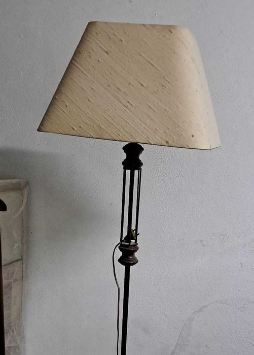 Candeeiro - Em ótimo estado