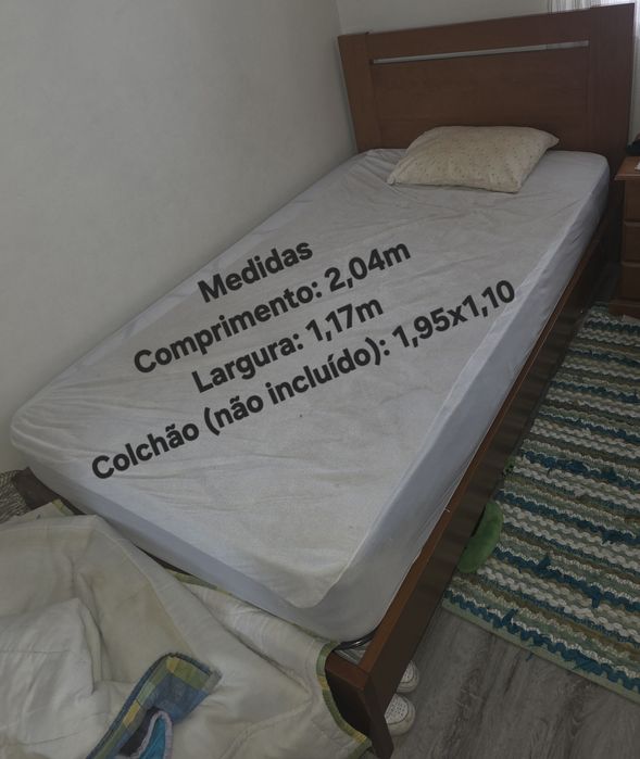 Vende-se  cama de solteiro