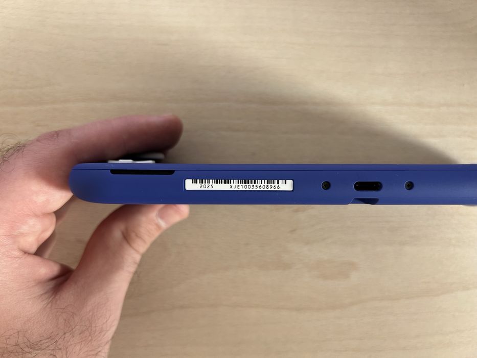 Nintendo Switch Lite Blue, практично нова, на гарантії