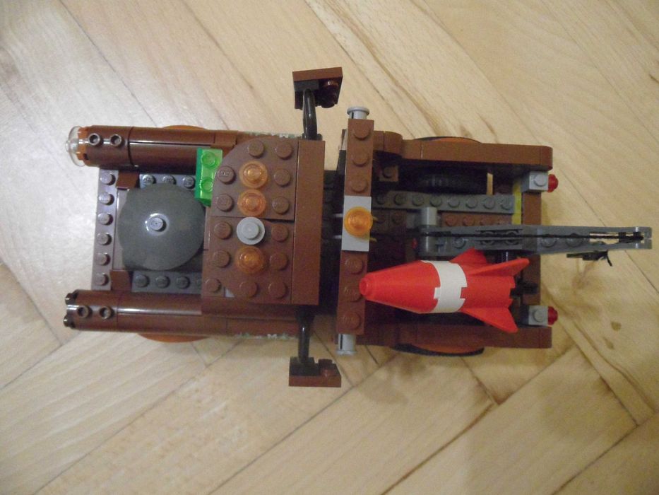 Klocki Lego Cars - Złomek 8677 - Łódź