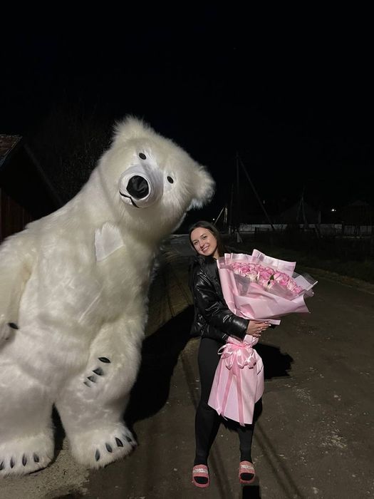 Білий ведмідь велетень.Привітання від мішки.Аніматор білий ведмедик