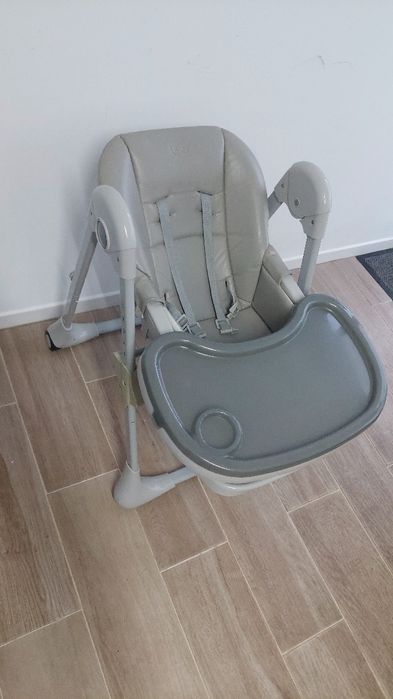 Trocador e cadeira