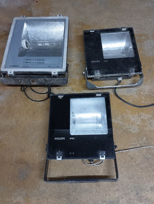 Holofotes 150w. 250w