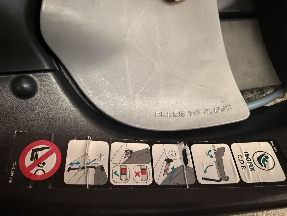 Cadeira Auto Cybex Cloud Q Platinum + Base Isofix