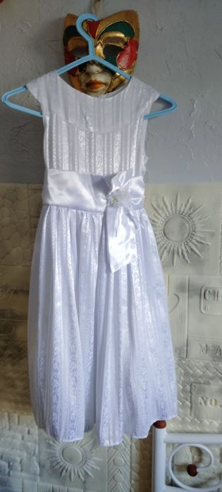 Нарядное платье.