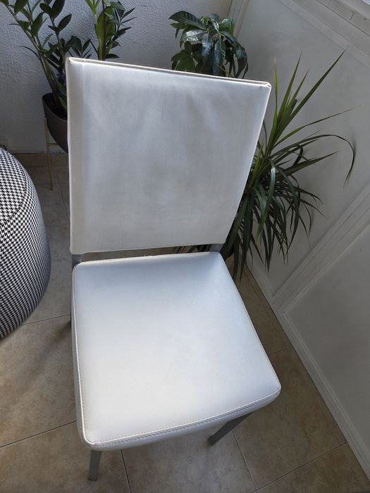 Conjunto de 4 cadeiras