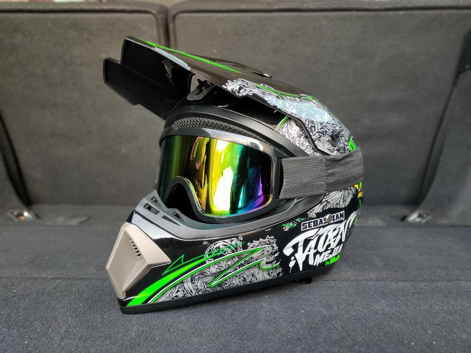 Кроссовый шлем Новый! + Очки