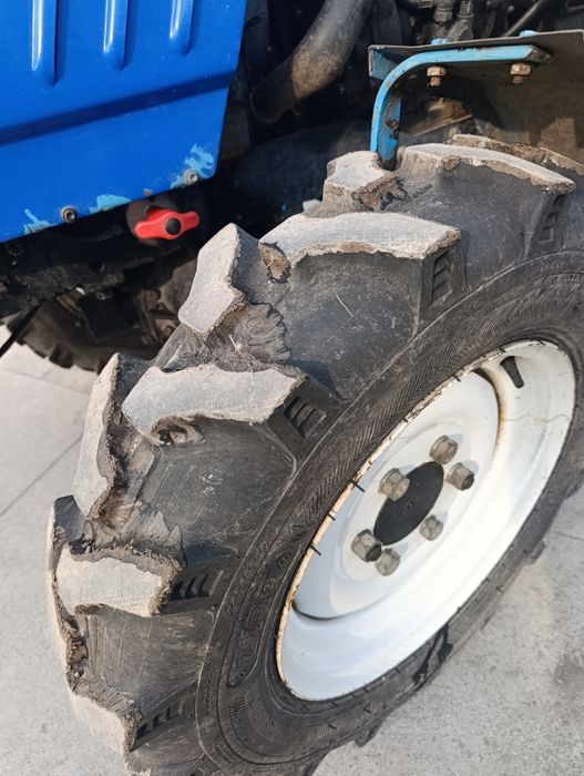 Трактор DONGFENG 244