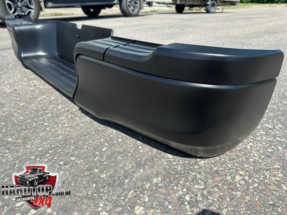 Zderzak Tył Tylny Toyota Hilux Bumper Nowy 2016+ Czarny