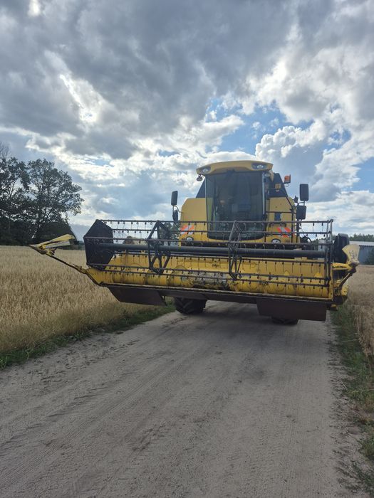 Kombajn New Holland TC5070