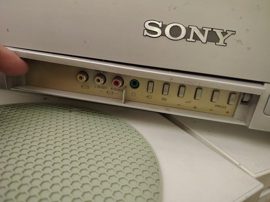 Большой телевизор Sony
