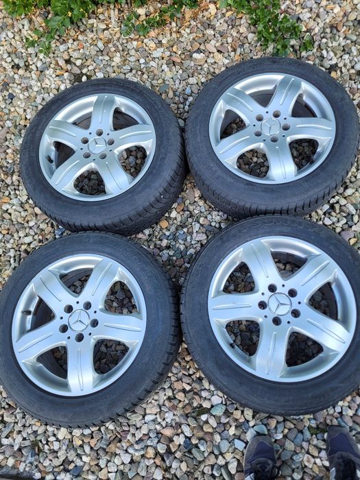Sprzedam kpl 4szt opon Mercedes 17" 225/55/17